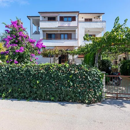 7495b Apartament